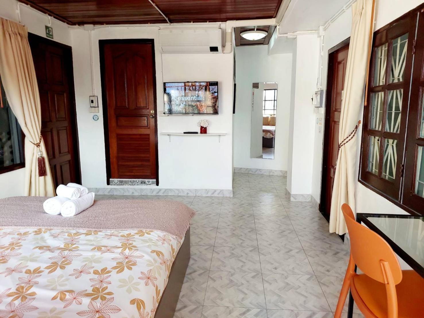 Auberge de jeunesse Hello Sunshine à Ayutthaya Extérieur photo