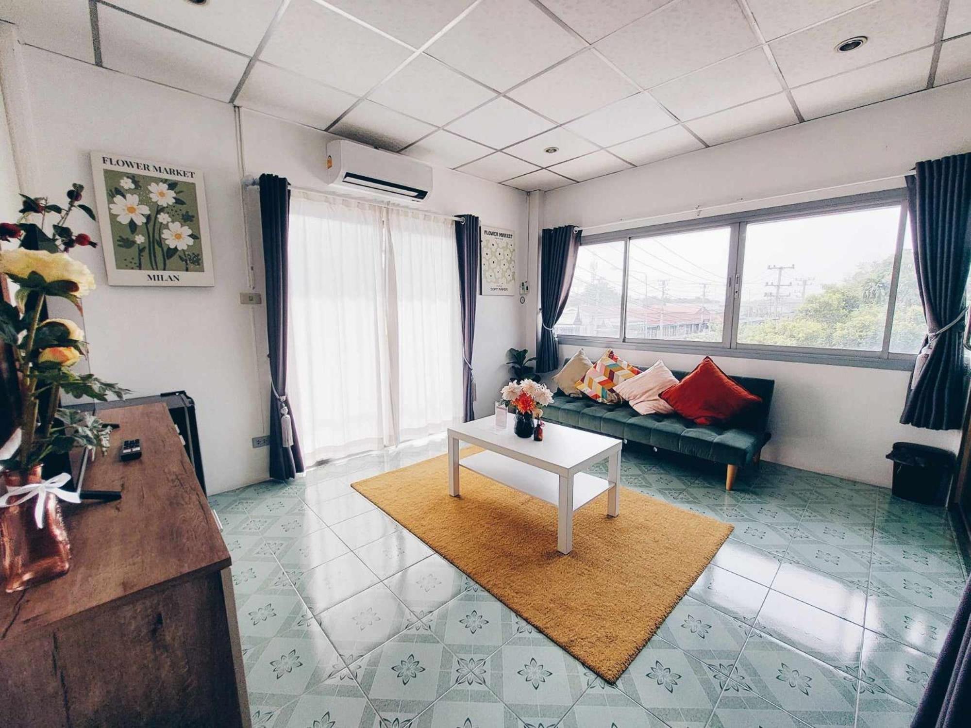 Auberge de jeunesse Hello Sunshine à Ayutthaya Extérieur photo